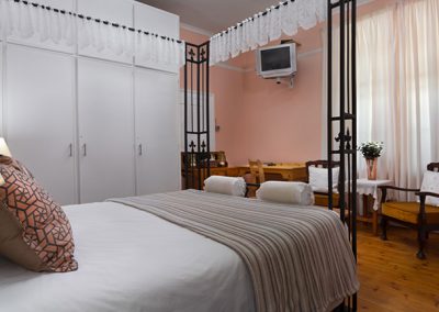 La La DaThel Guesthouse Accommodation in Colesberg Room 2