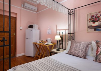 La La DaThel Guesthouse Accommodation in Colesberg Room 2